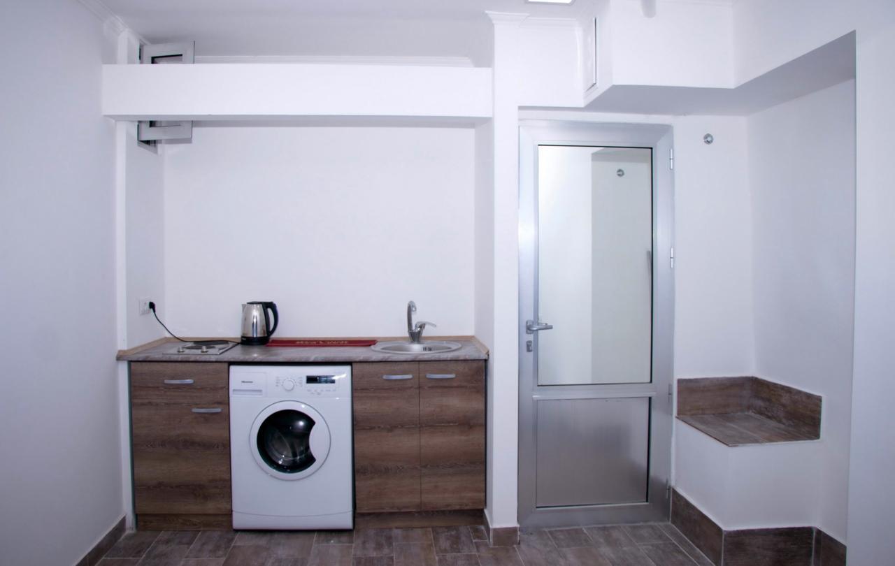 Apartment On Saryan 24 エレバン エクステリア 写真